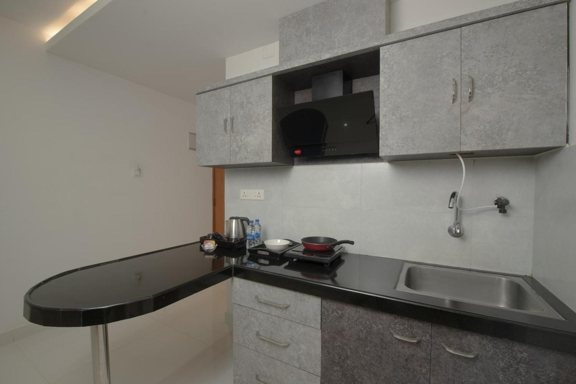 Manipal Atalia Service Apartments Buitenkant foto